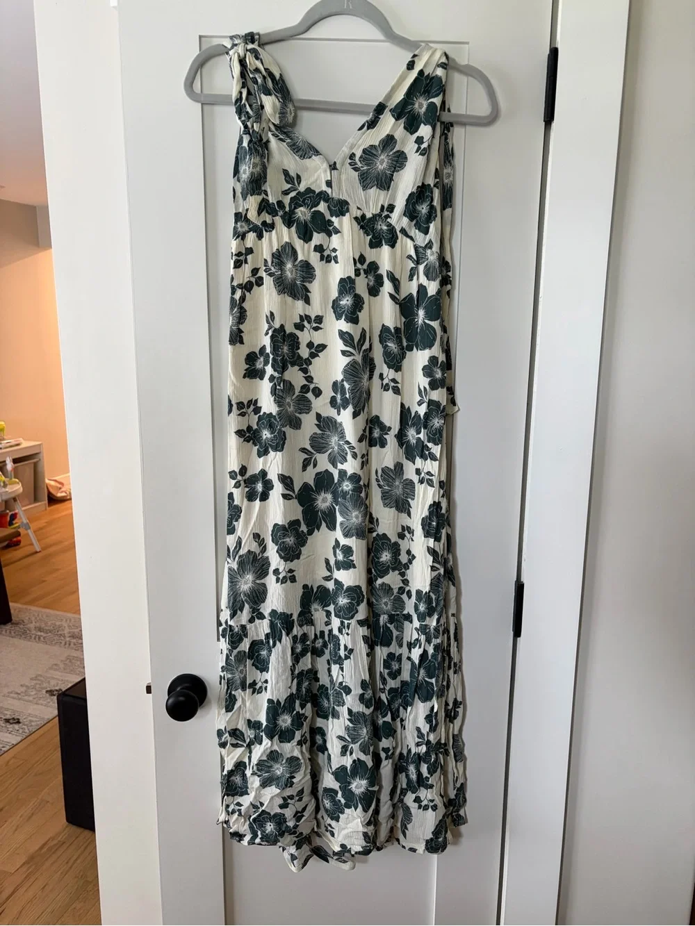 Abercrombie & Fitch Cream Maxi Dress with Dark Green Floral Print